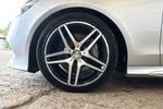 Mercedes-Benz E-CLASS Photo 5