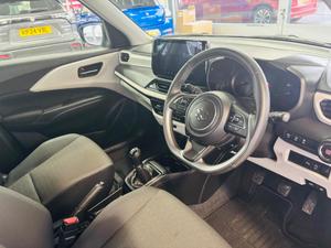 Suzuki Swift Photo 29