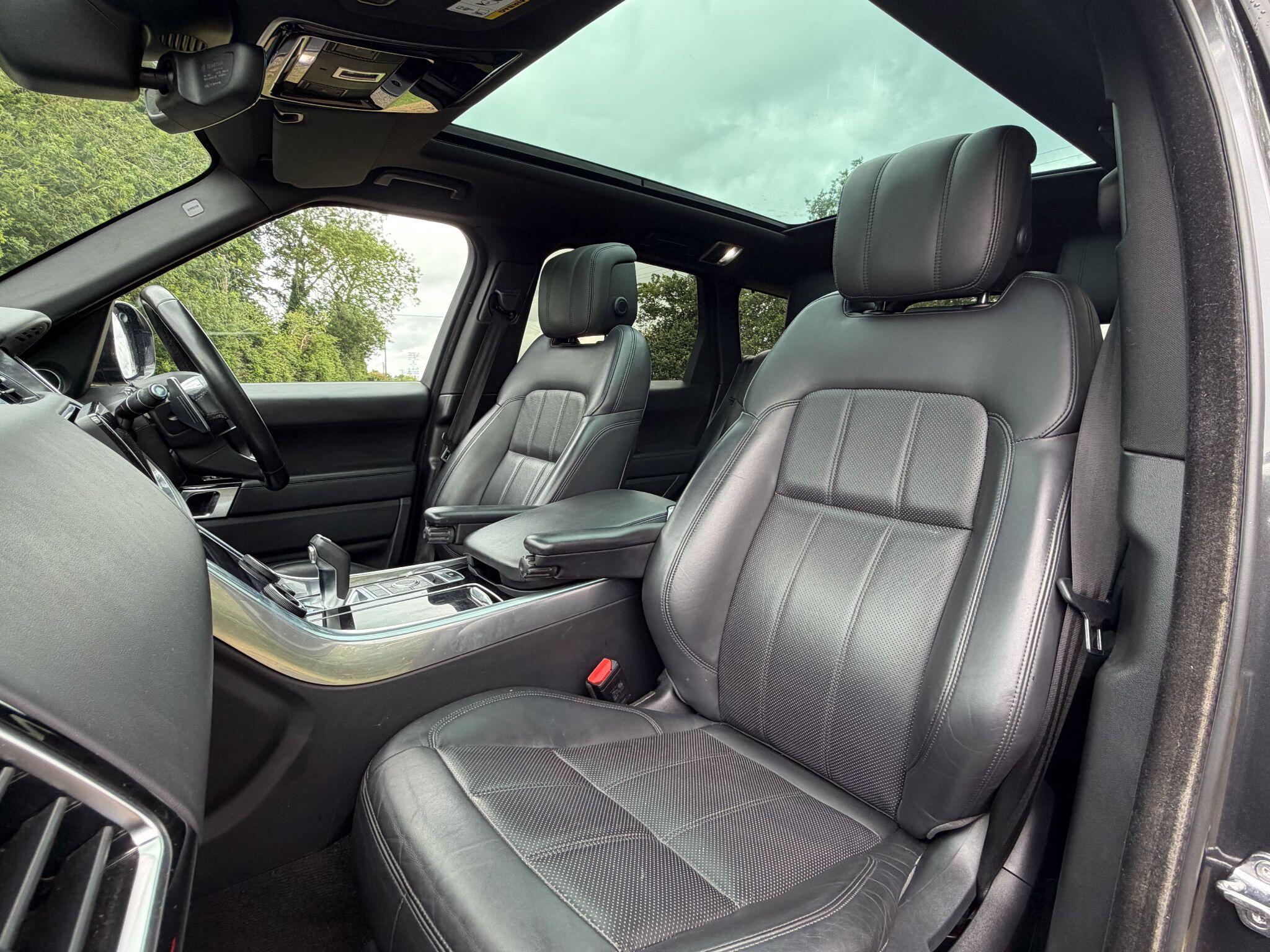 Land Rover Range Rover Sport 3.0 D300 MHEV HSE Dynamic Black SUV 5dr Diesel Auto 4WD Euro 6 (s/s) (300 ps) — photo 13