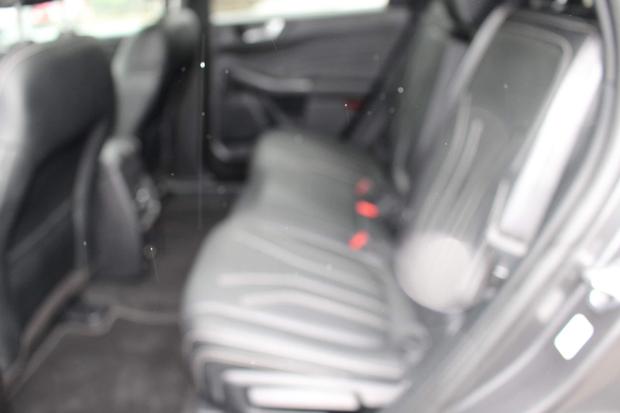 Ford Kuga Photo at-26715277396e4d2594e5455456d72cf3.jpg