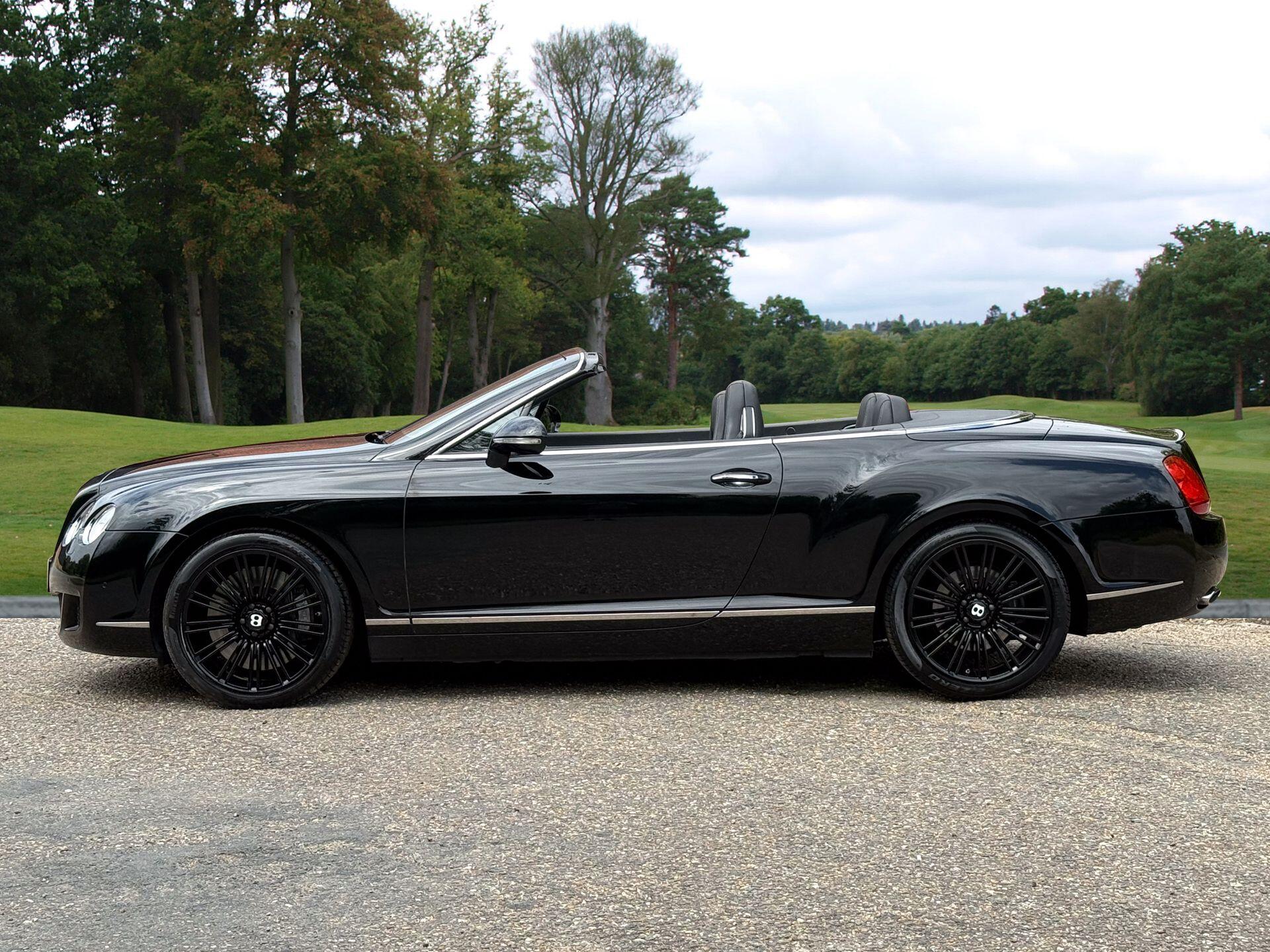 Bentley Continental 6.0 W12 GTC Speed Convertible 2dr Petrol Auto 4WD Euro 4 (610 ps) — photo 2
