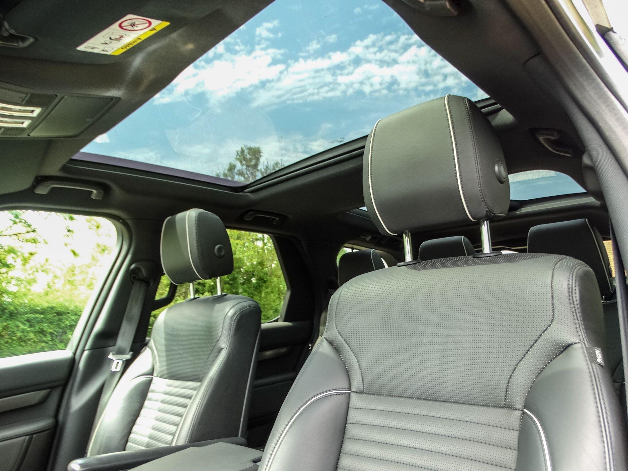 Land Rover Discovery 3.0 TD V6 HSE SUV 5dr Diesel Auto 4WD Euro 6 (s/s) (258 ps) — photo 12