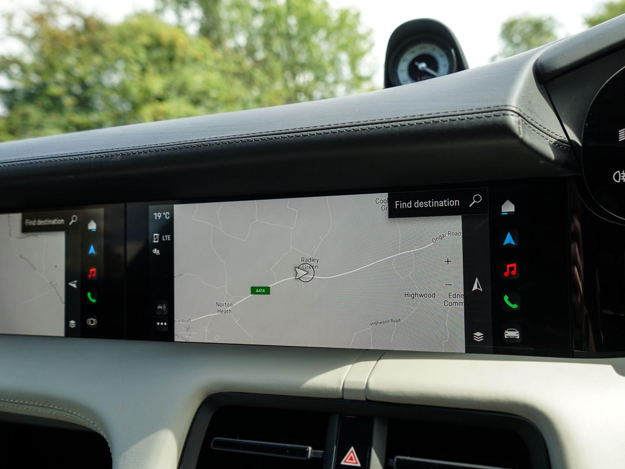 Porsche Taycan Performance Plus 93.4kWh 4S Sport Turismo 5dr Electric Auto 4WD (11kW Charger) (571 ps) — photo 35