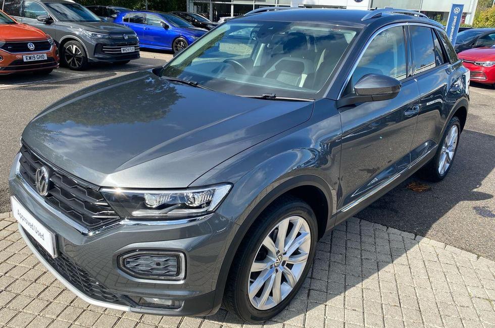 Volkswagen T-roc Photo at-268ec852148548c4941bc880887b2a9e.jpg