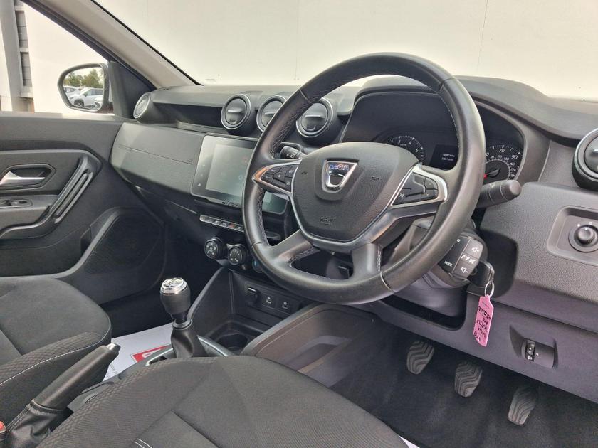 Dacia Duster Photo at-26e21f5f02fa4adea13e7ad41c9c29d3.jpg