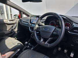 Ford Fiesta Photo 18