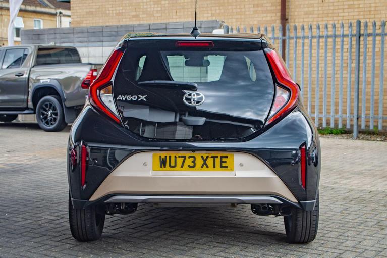 Used Toyota Aygo X WU73XTE 5