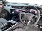Audi Q8 Photo 11