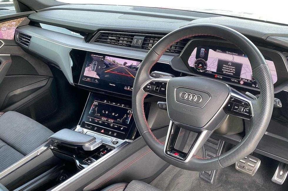 Audi Q8 Photo at-272b37684f8c462ab3dc0d56ef5f4d6c.jpg