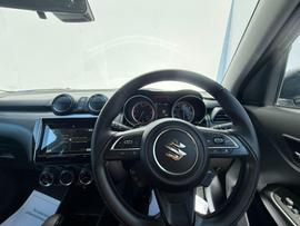 Suzuki Swift Photo 7