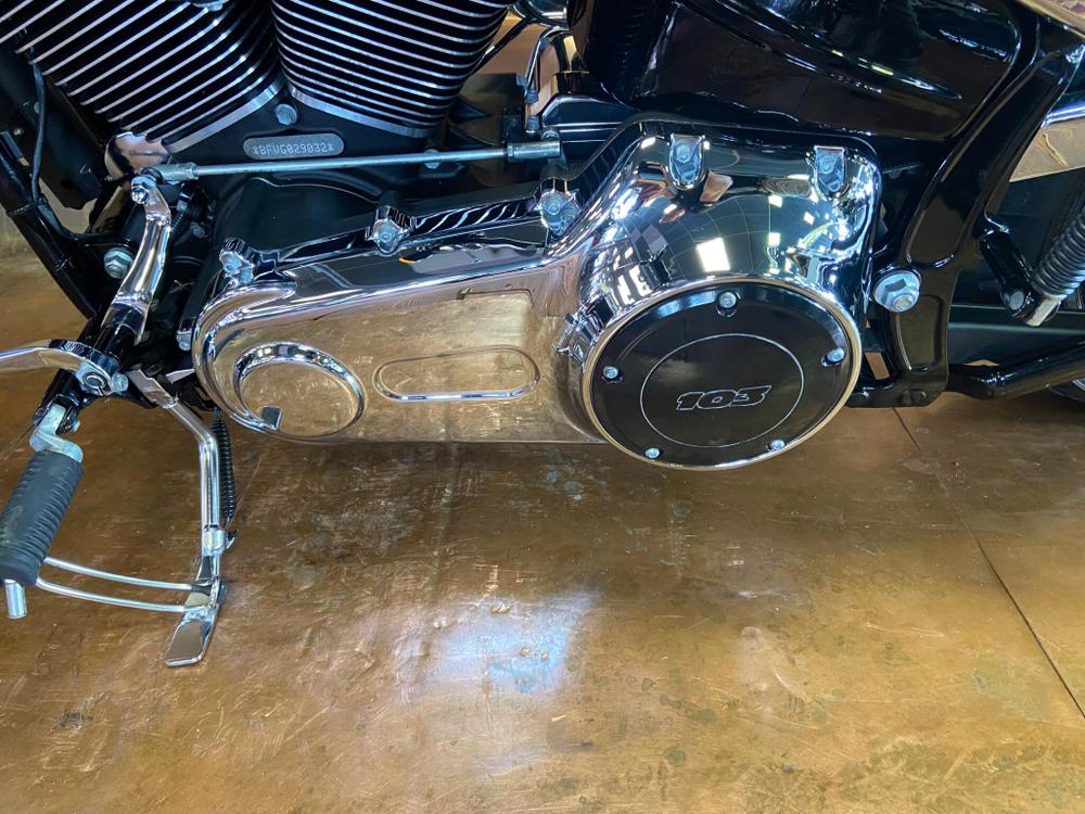 Harley-Davidson Softail Photo at-2762db9cc3a94447997e8e7a7ca74d23.jpg