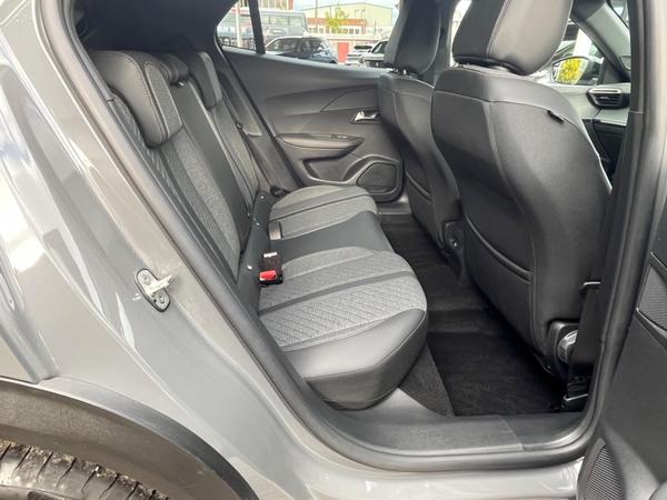 Used Peugeot 2008 BJ73UPP 22