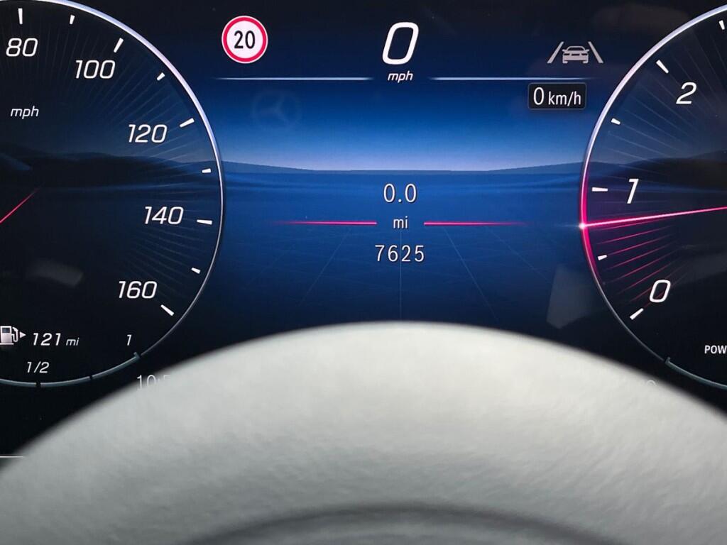 Mercedes-Benz GLC Photo at-277e15bbd3704326a520af5d9d2225da.jpg