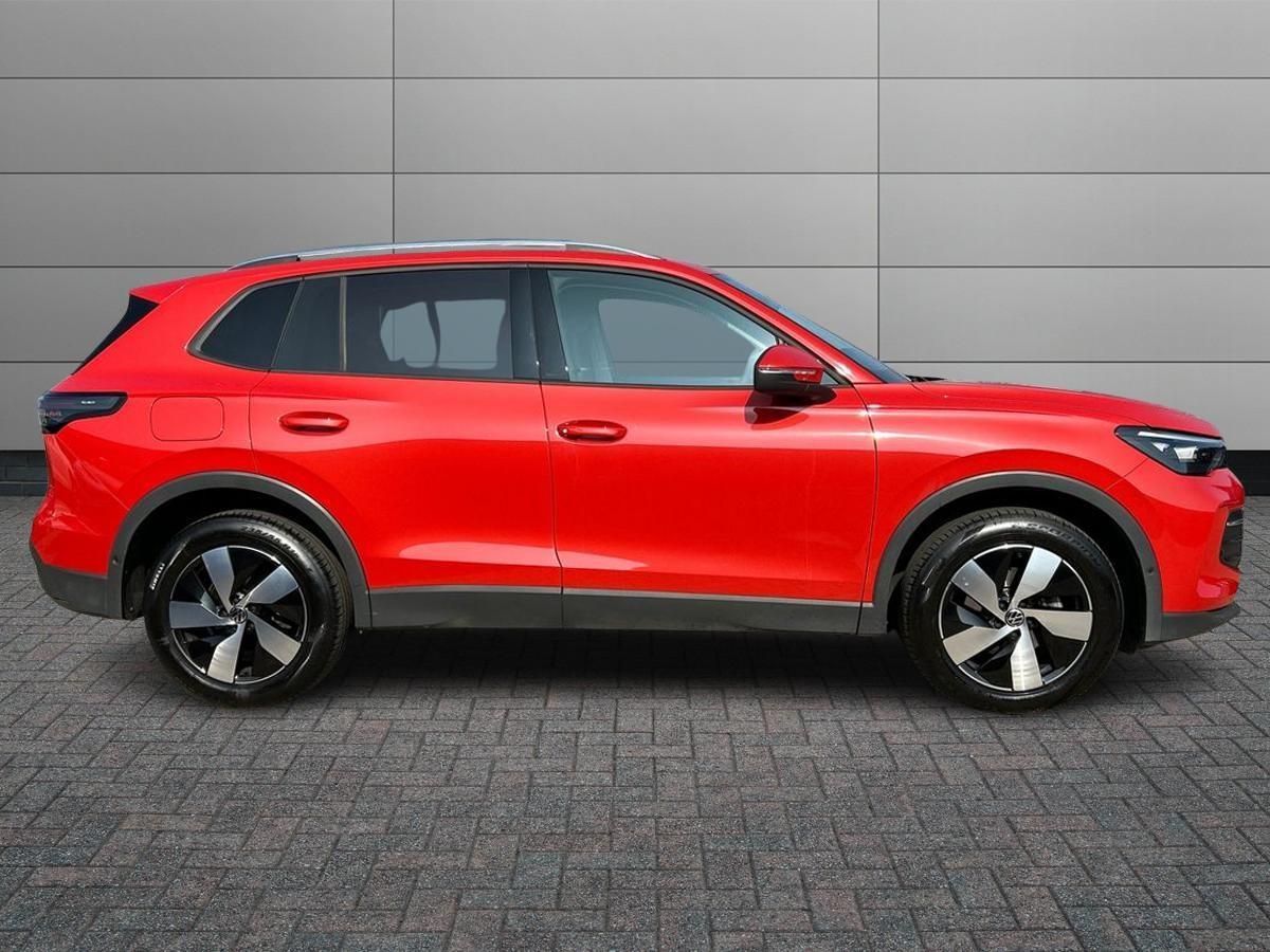 Volkswagen Tiguan Photo at-27cfde8abedc4daa813f08ab12ddfd44.jpg