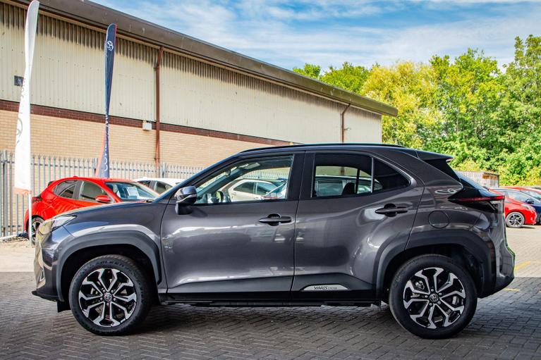 Used Toyota Yaris Cross RO74OJD 11
