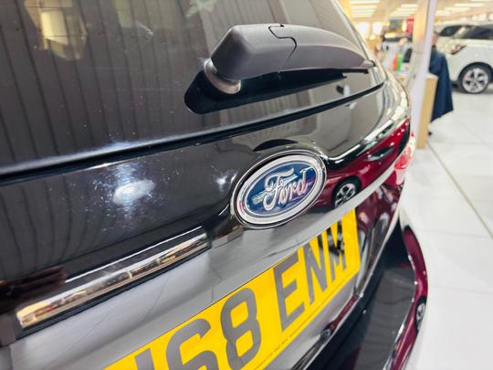 Ford Fiesta Photo at-2822acaaf0484ba4b10032bc5c934f90.jpg