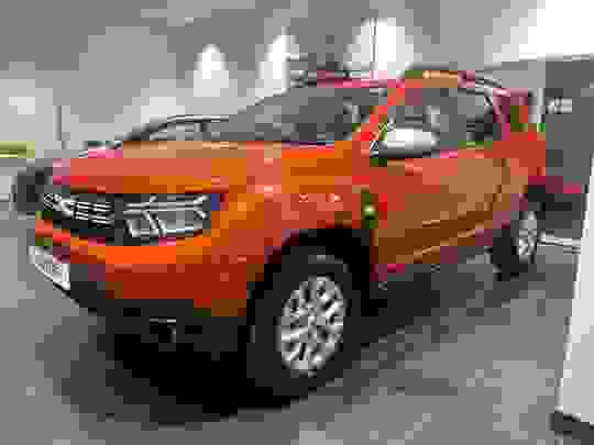 Dacia Duster Photo at-28240a7441be4df2bec563663c5455a4.jpg