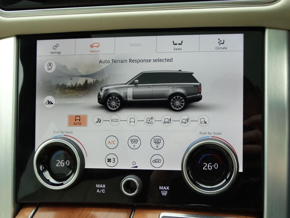 Used Land Rover Range Rover WR70KYF 34