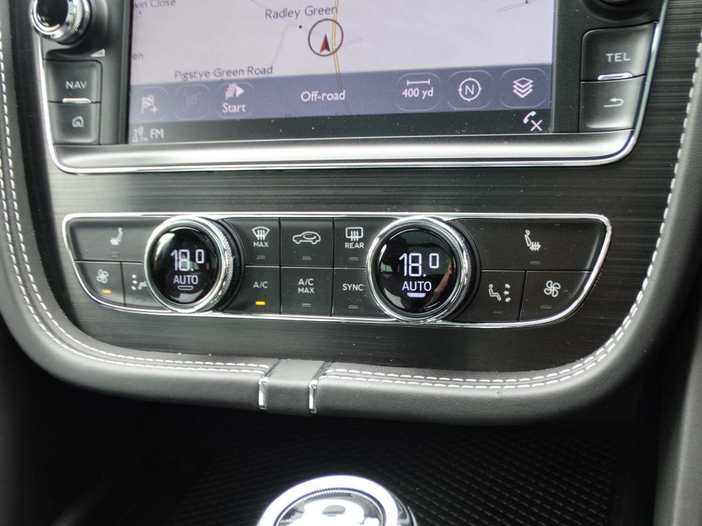 Used Bentley Bentayga LF18RHZ 28