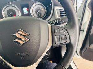 Suzuki S-Cross Photo 31