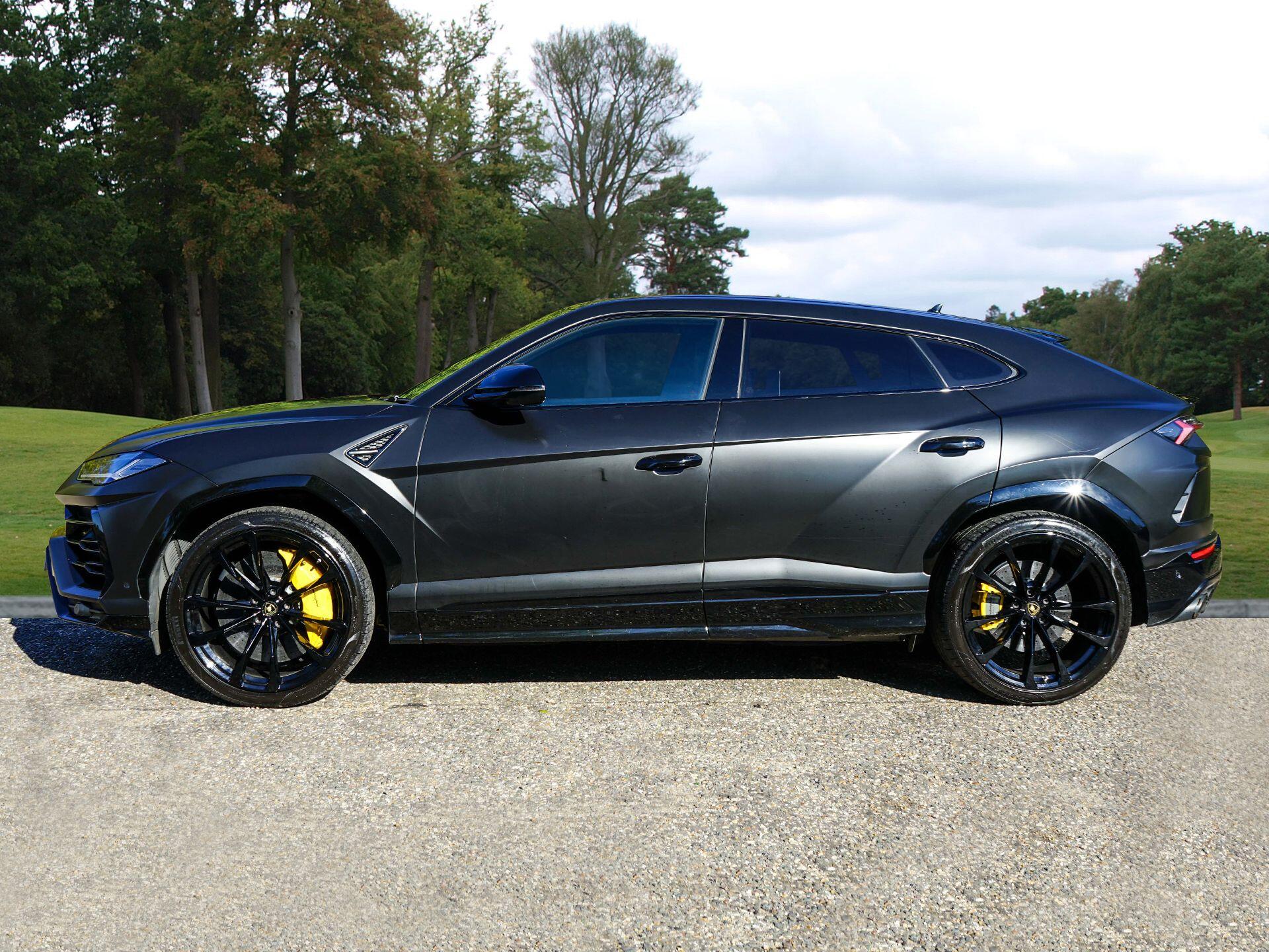 Lamborghini Urus 4.0 V8 BiTurbo SUV 5dr Petrol Auto 4WD Euro 6 (650 ps) — photo 2