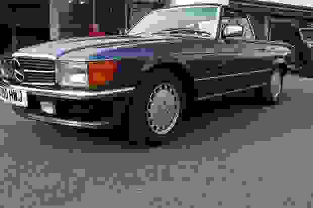 Mercedes-Benz 300 Photo at-28569a0bb22a44019563fc5858373eda.jpg