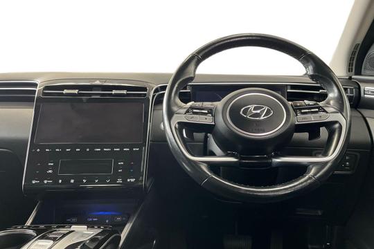 Hyundai TUCSON Photo at-2857daf7a1054eed9a95469f6388d25d.jpg