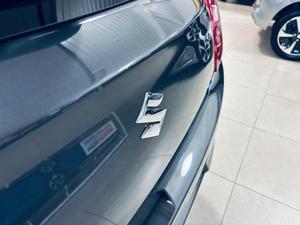 Suzuki Swift Photo 15