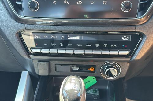 Isuzu D-MAX Photo at-286cdac68ba54f04a12a93713a3a1414.jpg