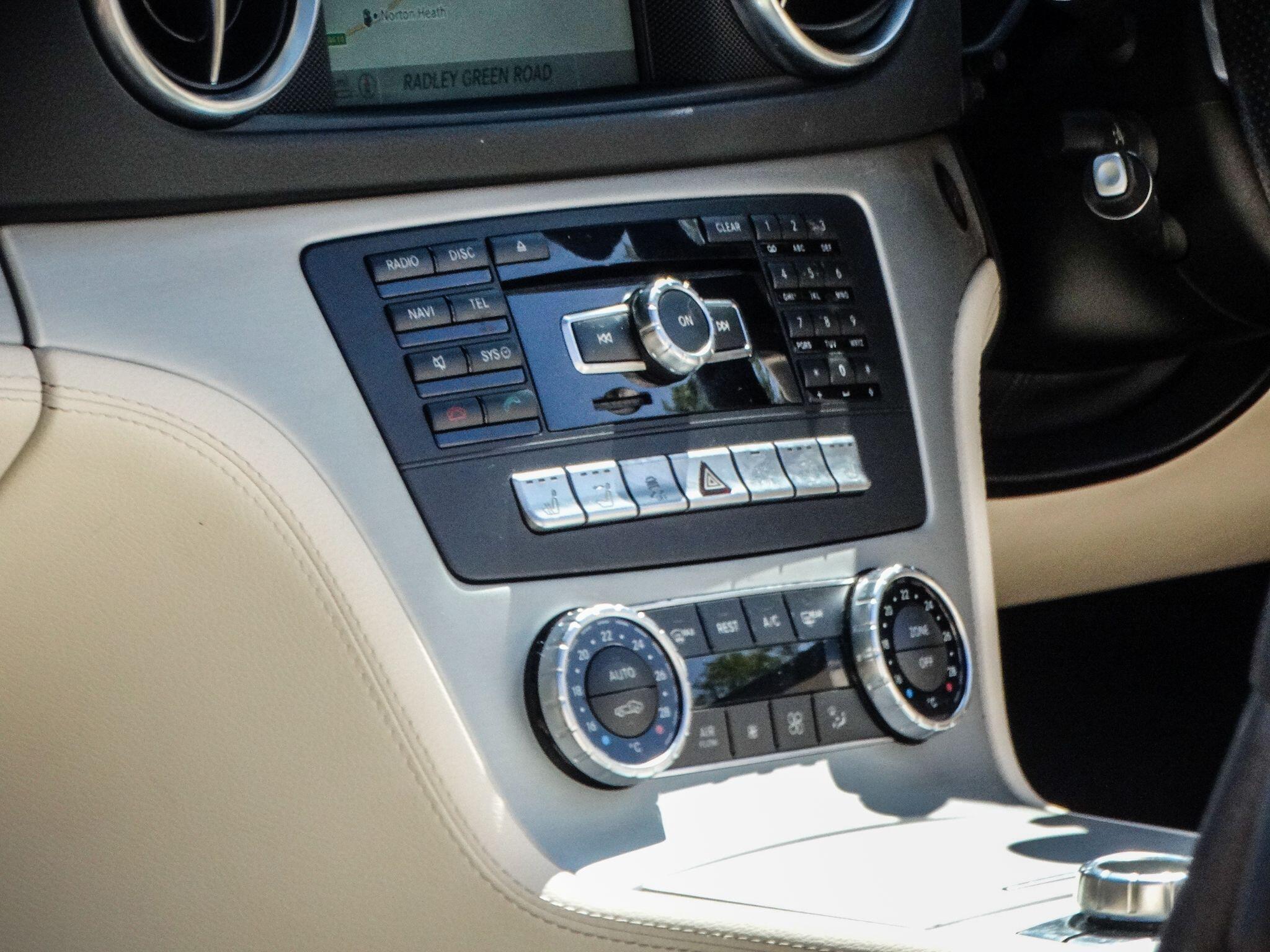 Mercedes-Benz SL 3.0 SL400 AMG Sport G-Tronic Euro 6 (s/s) 2dr — photo 16