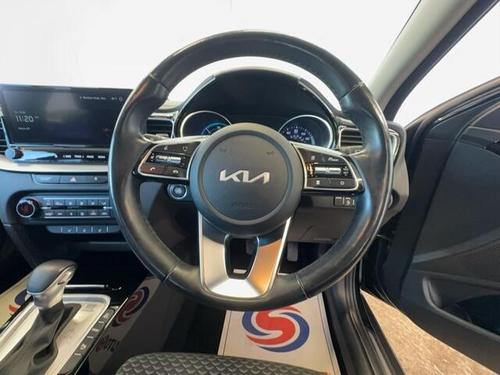 Kia XCEED Photo at-28c80b982cdd4163be9d1adc5a233f8a.jpg