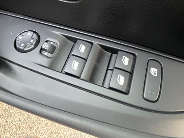 Used Peugeot 208 NL23YVM 19