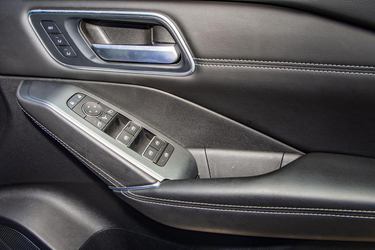 Used Nissan Qashqai OV75AVL 14