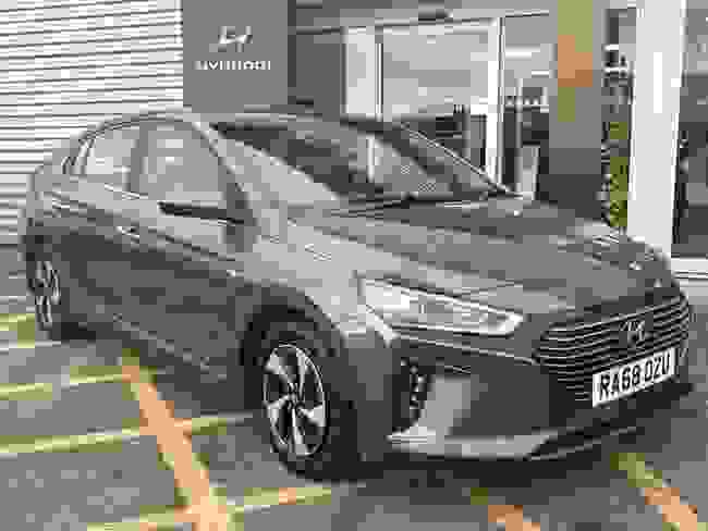 Used 2019 Hyundai IONIQ 1.6 h-GDi Premium SE DCT Euro 6 (s/s) 5dr Grey at West Riding