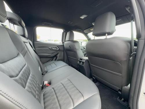Isuzu D-MAX Photo at-2927f91e2e304a6397b56a9c729e2d96.jpg