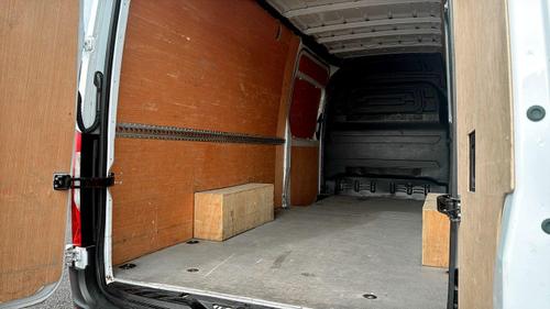 Mercedes-Benz Sprinter Photo at-29442796dcc84f5bbc24955fea742942.jpg