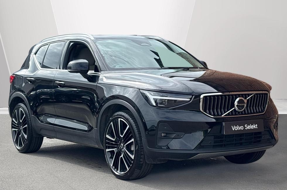 2025 Volvo XC40
