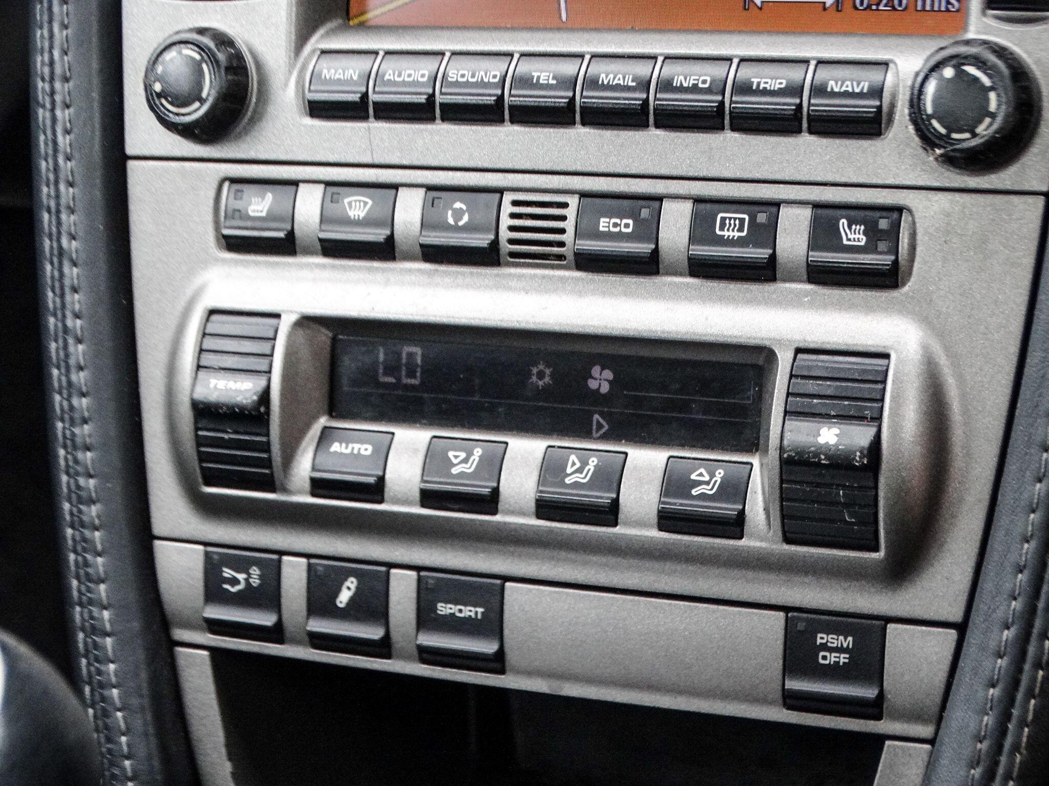 Porsche 911 3.8 997 Carrera S Tiptronic S 2dr — photo 24
