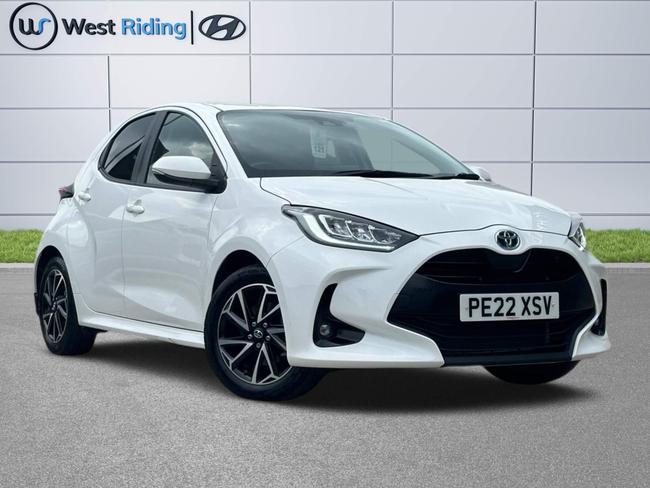 Used 2022 Toyota Yaris 1.5 VVT-h Design E-CVT Euro 6 (s/s) 5dr at West Riding