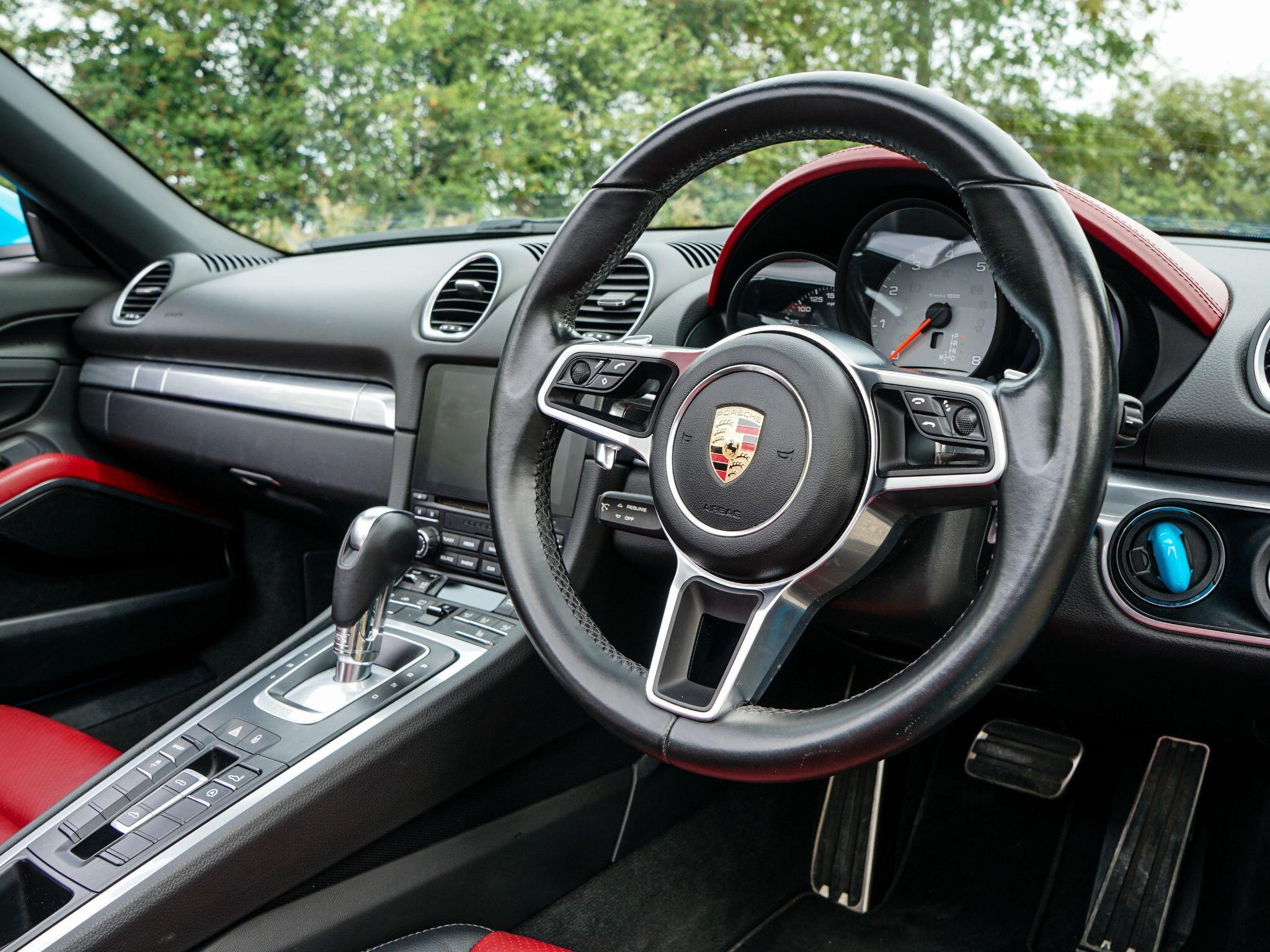 Porsche 718 Boxster 2.5T S Convertible 2dr Petrol PDK Euro 6 (s/s) (350 ps) — photo 22