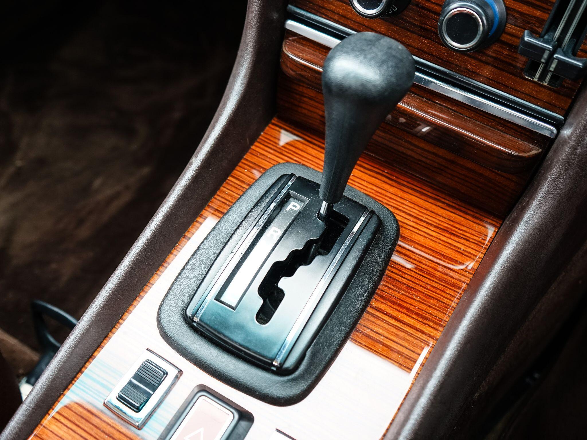 Mercedes-Benz 500 SL — photo 26
