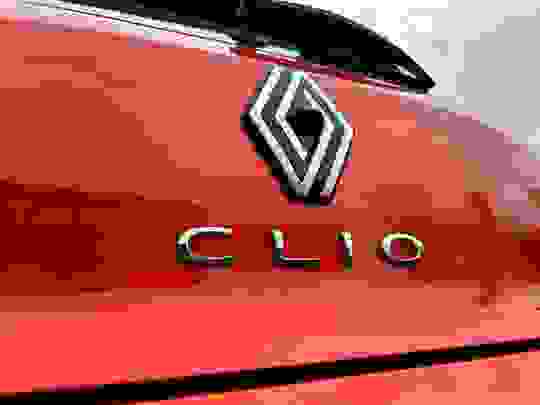 Renault Clio Photo at-29f8365bdbc64761a35535ff86e7eac0.jpg