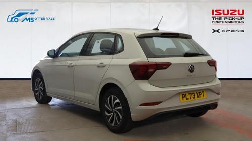 Volkswagen POLO Photo at-2a0185847e024a8ab699d5e55134ae07.jpg