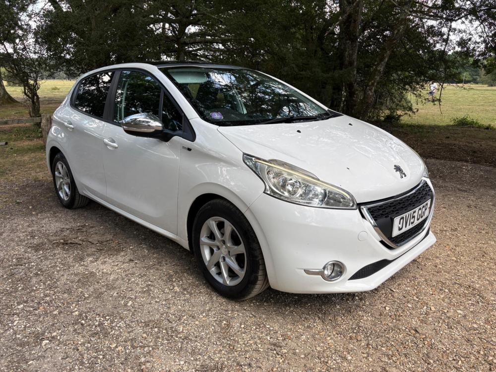 Peugeot 208 Photo at-2a4a9fa91c65471fb16e1ef4dce383f5.jpg