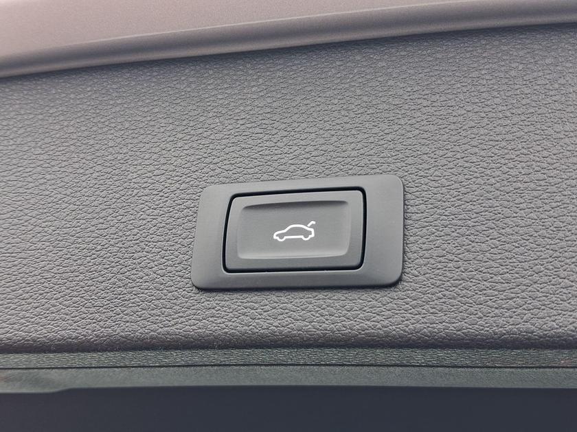 Audi Q2 Photo at-2a59dd99fc624679aa7fcb568ee099af.jpg