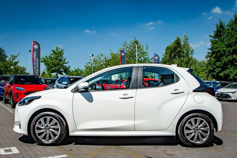 Used Toyota Yaris CP72VKN 17