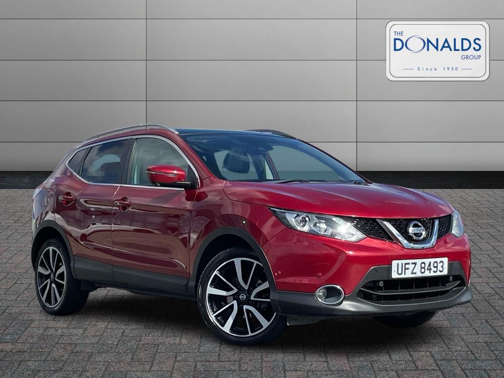Used 2014 Nissan Qashqai 1.2 DIG-T Tekna 2WD Euro 5 (s/s) 5dr at Donalds Group