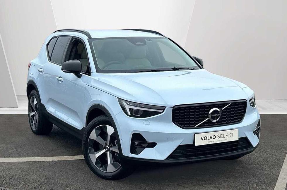 2026 Volvo XC40