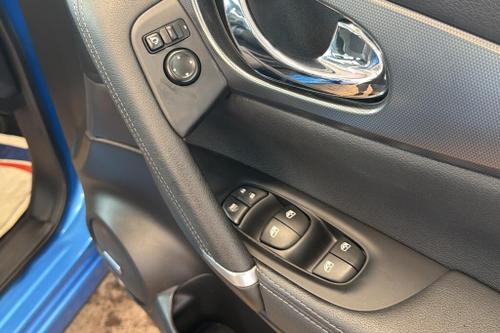 Nissan QASHQAI Photo at-2a7a082c60304d13b332b365e0d882e7.jpg