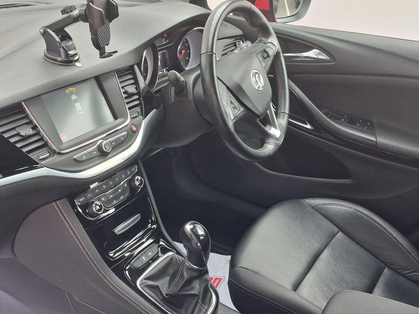 Vauxhall Astra Photo at-2ab29ac5b3d14a2ab99ff8f2f69265fa.jpg